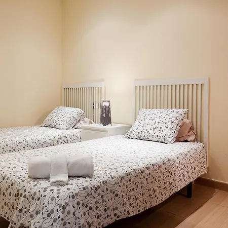 Sea & Beach Lloret يوريت دي مار